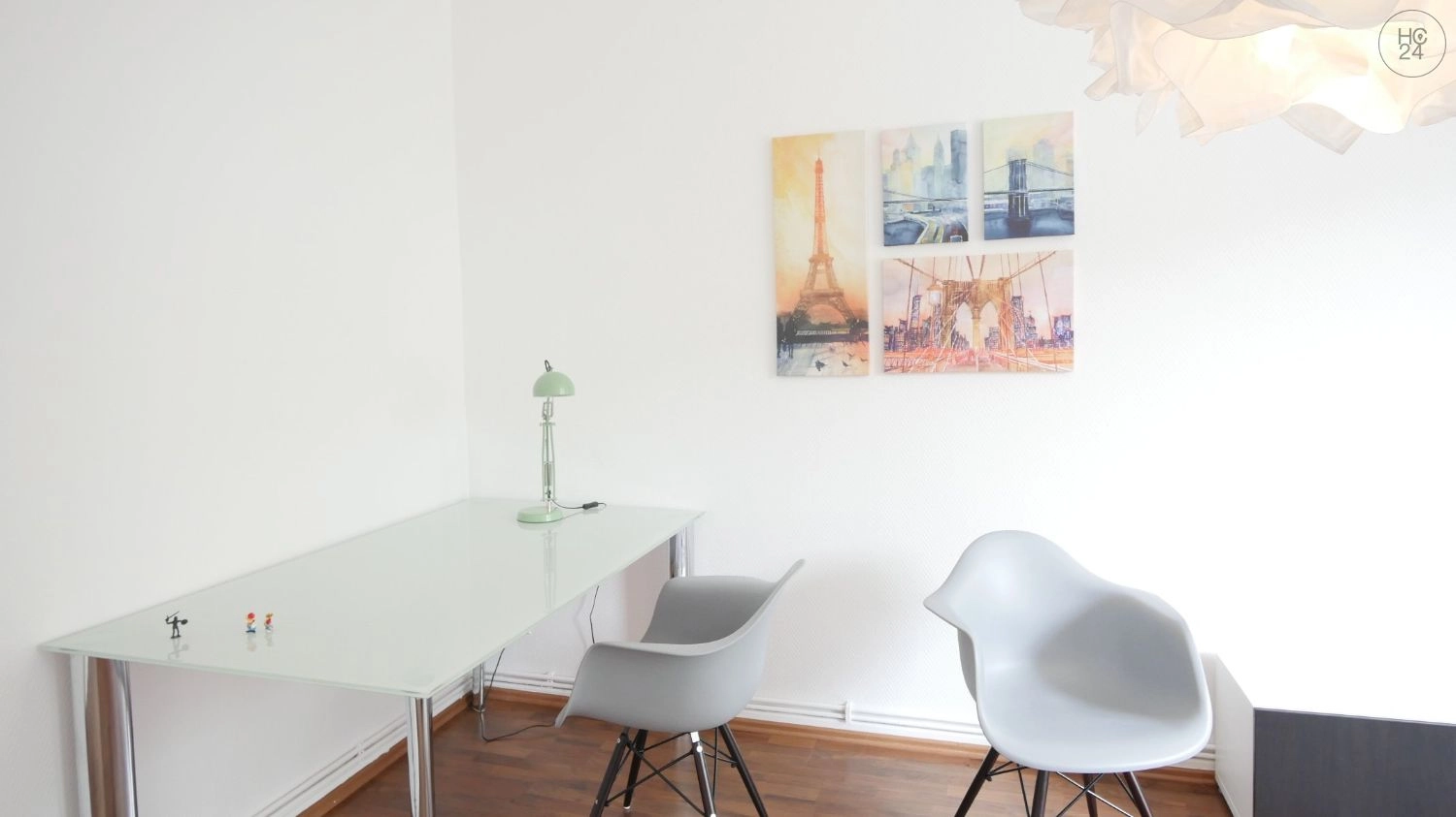 Newly furnished apartment in top location Südstadt with balcony Internet included